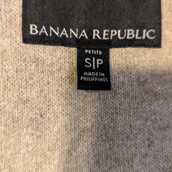 Banana Republic Double-Breasted Coat - Size S - Sand/Camel C - Chic & Minimalist - Picture 4 of 4